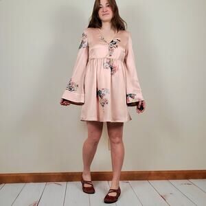 NWOT MNG Mango Floral Bell Sleeve Satin Dress Pink 4